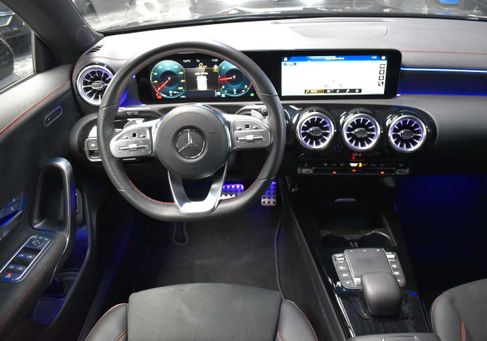 Mercedes-Benz CLA 220, 2022
