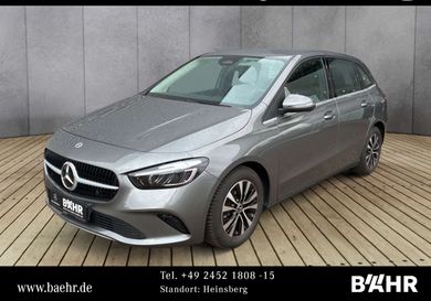 Mercedes-Benz B 180, 2025
