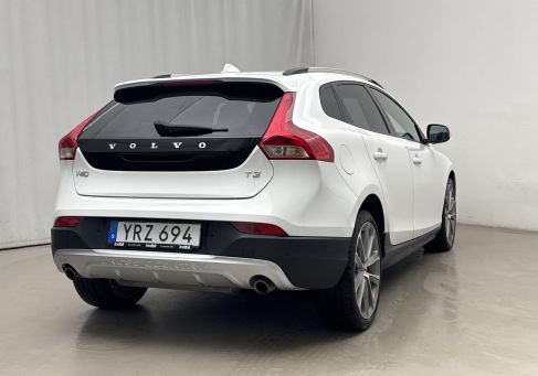 Volvo V40 Cross Country, 2019 3
