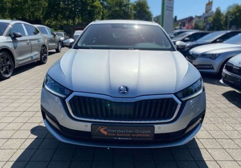 Skoda Octavia, 2023 3