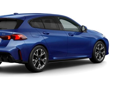 BMW 120, 2025
