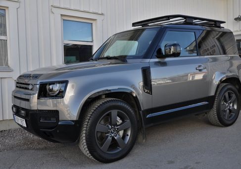 Land Rover Defender, 2025