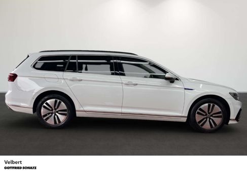 Volkswagen Passat Variant, 2022 3