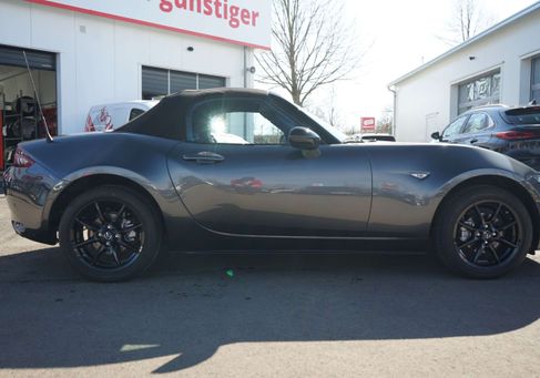 Mazda MX-5, 2021