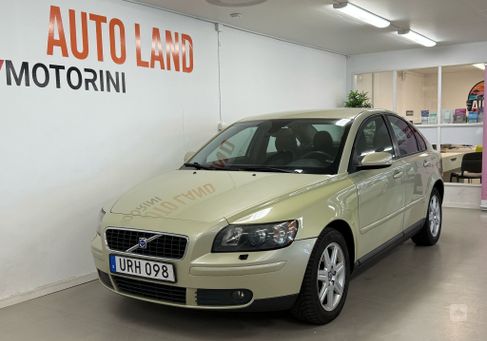 Volvo S40, 2004