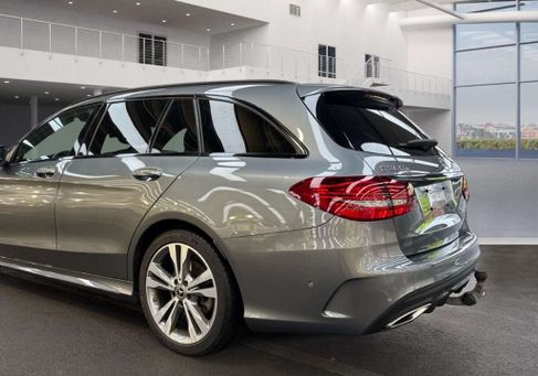 Mercedes-Benz C 300, 2021