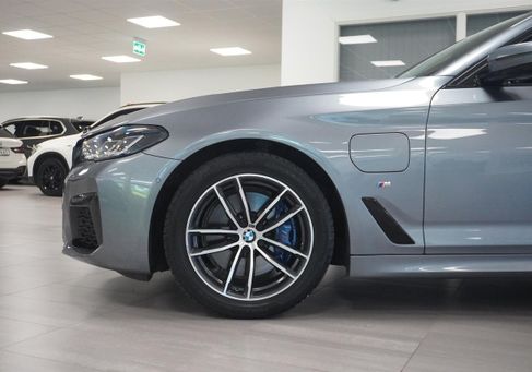 BMW 530, 2021