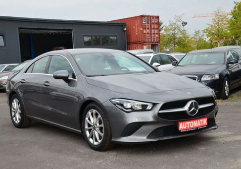Mercedes-Benz CLA 180, 2023 3