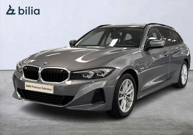 BMW 330, 2023