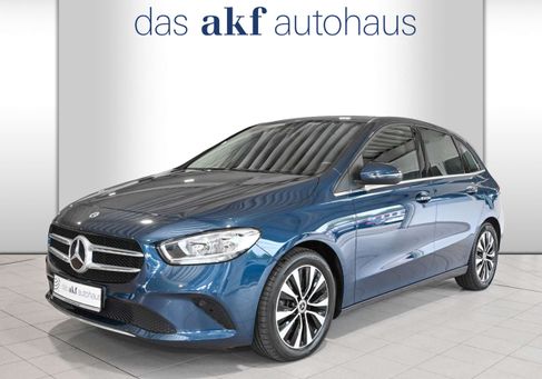 Mercedes-Benz B 220, 2022