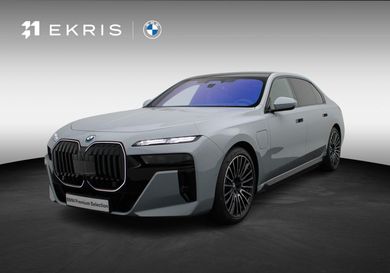 BMW 750, 2026