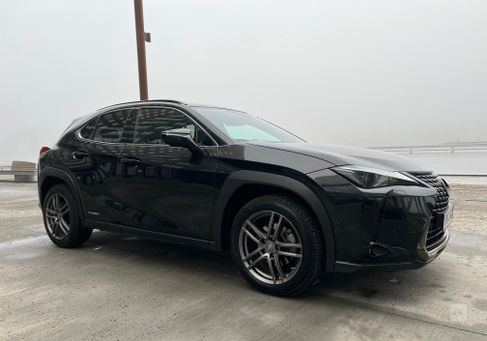 Lexus UX, 2021