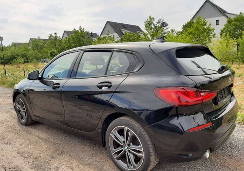 BMW 120, 2021