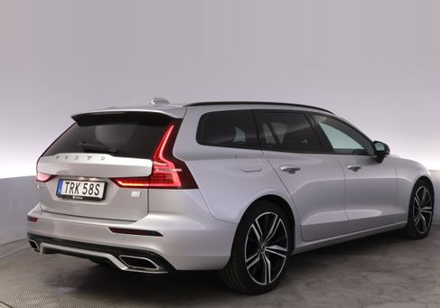 Volvo V60, 2022