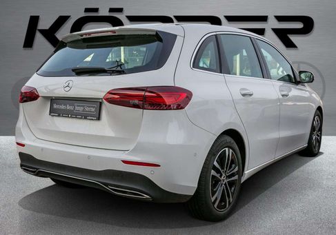 Mercedes-Benz B 200, 2024