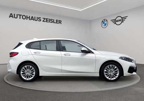 BMW 118, 2023