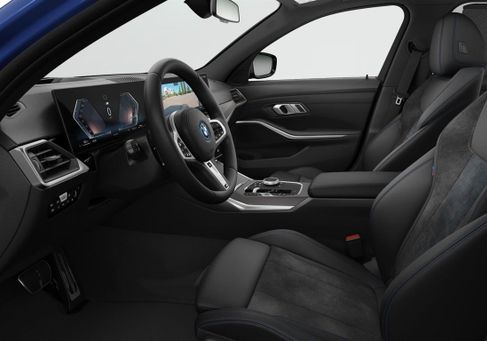 BMW 330, 2023