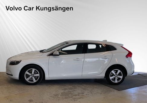 Volvo V40, 2016