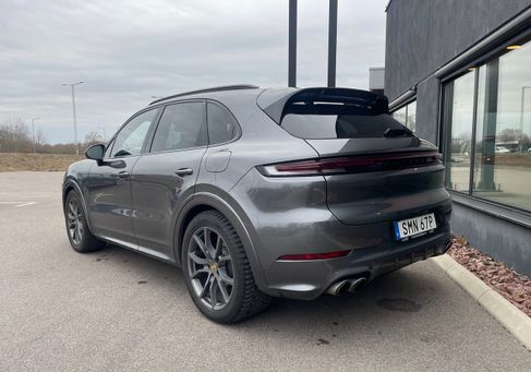 Porsche Cayenne, 2024