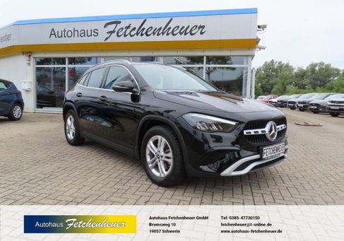 Mercedes-Benz GLA 180, 2023