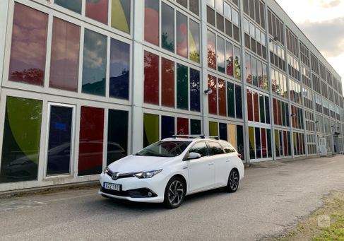 Toyota Auris Touring Sports, 2016