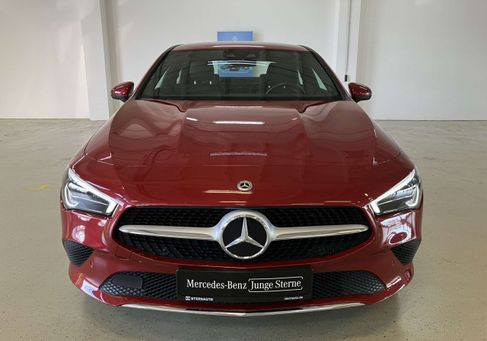Mercedes-Benz CLA 180, 2021 3