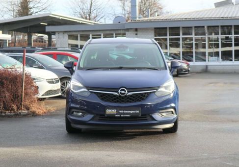 Opel Zafira, 2018