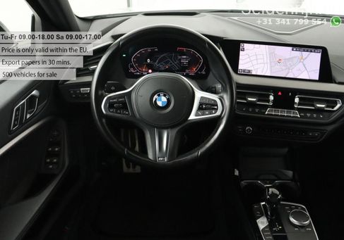 BMW 118, 2021
