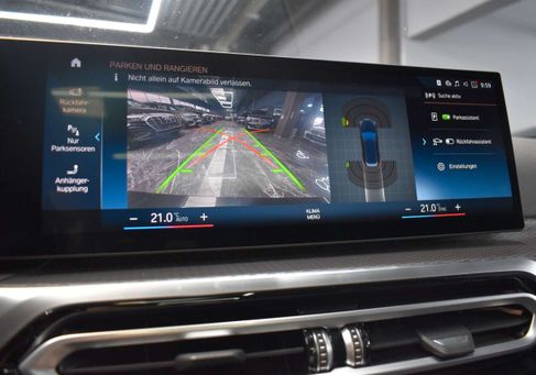 BMW 318, 2023 3