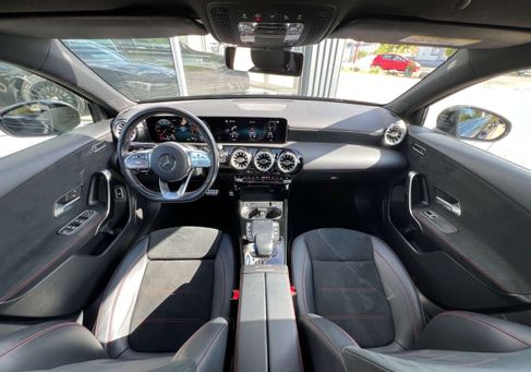 Mercedes-Benz A 250, 2021 3