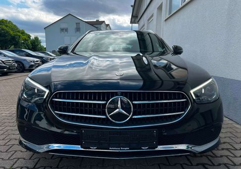 Mercedes-Benz E 300, 2021