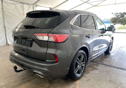 Ford Kuga, 2021
