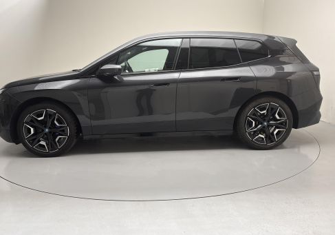 BMW iX, 2023