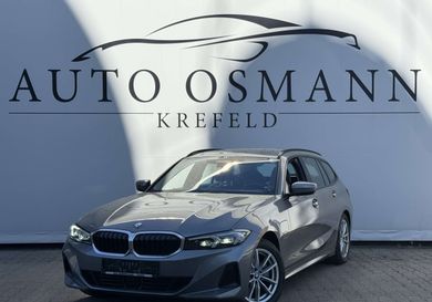 BMW 330, 2023