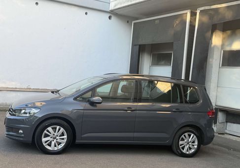 Volkswagen Touran, 2022 3