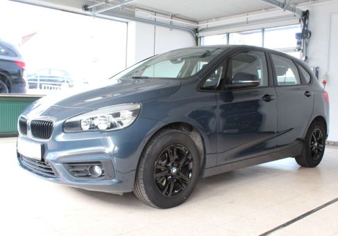 BMW 216, 2017