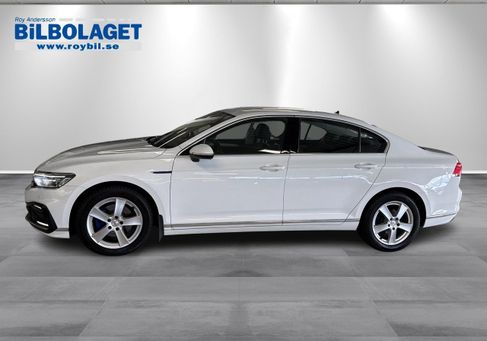 Volkswagen Passat, 2021