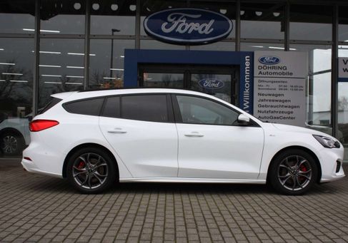 Ford Focus, 2021 3