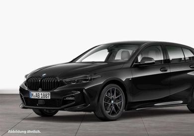 BMW 120, 2023
