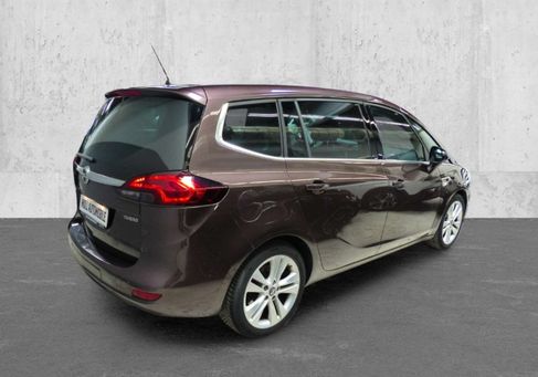 Opel Zafira, 2017