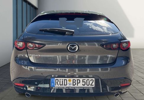 Mazda 3, 2024