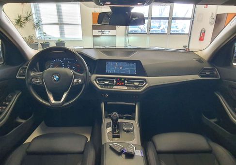BMW 318, 2021
