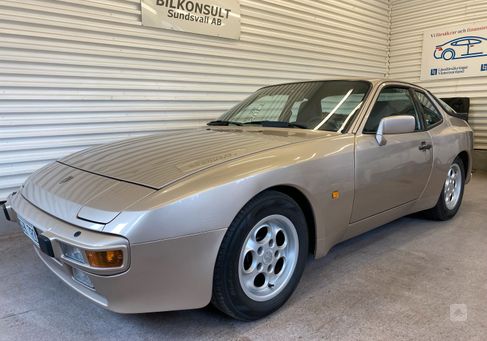 Porsche 944, 1986