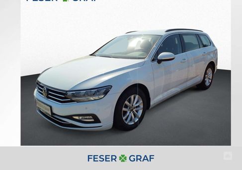 Volkswagen Passat, 2022