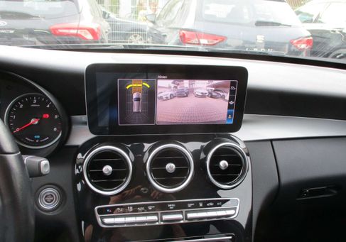 Mercedes-Benz C 300, 2021