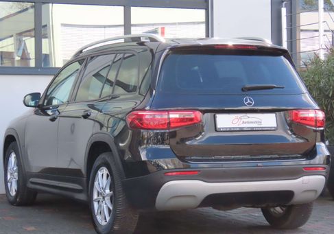 Mercedes-Benz GLB 180, 2021