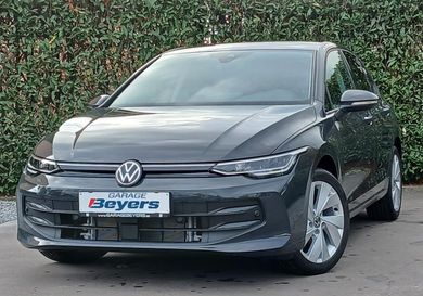 Volkswagen Golf, 2025
