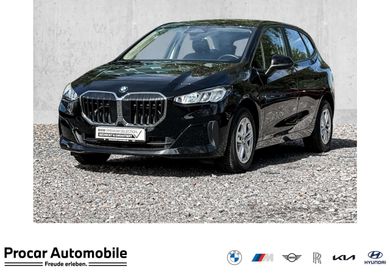 BMW 216, 2023