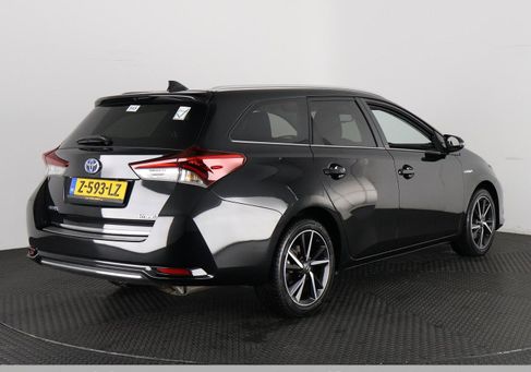 Toyota Auris Touring Sports, 2017