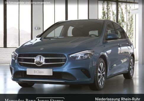 Mercedes-Benz B 200, 2022